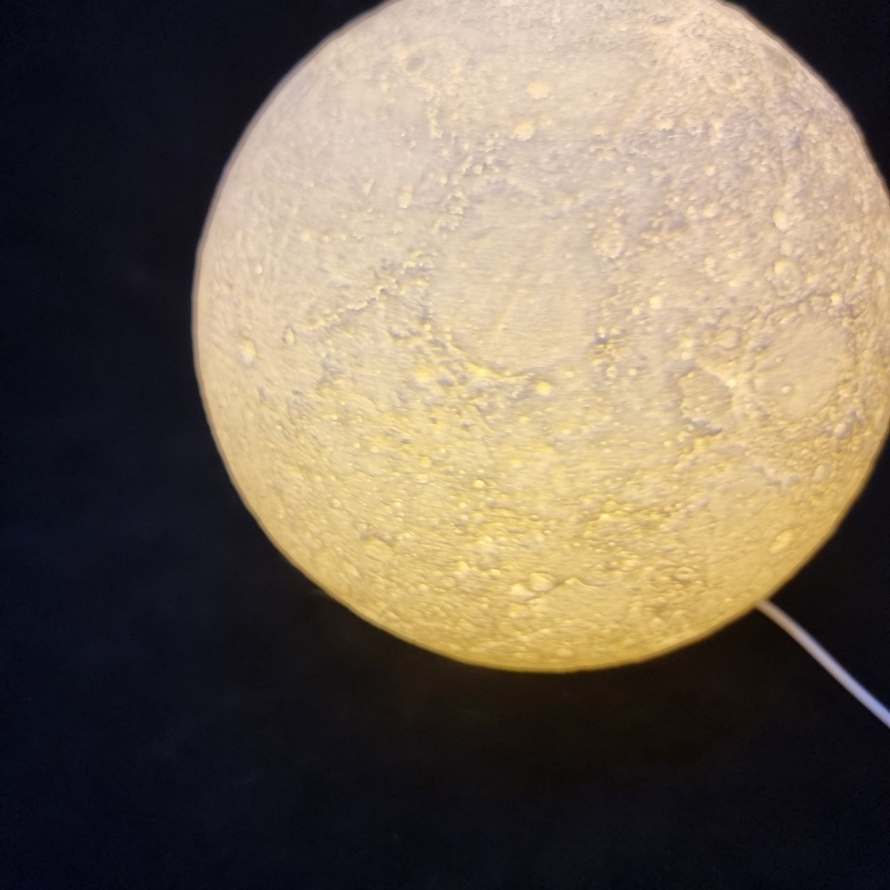 3D-Printed Moon Lamp